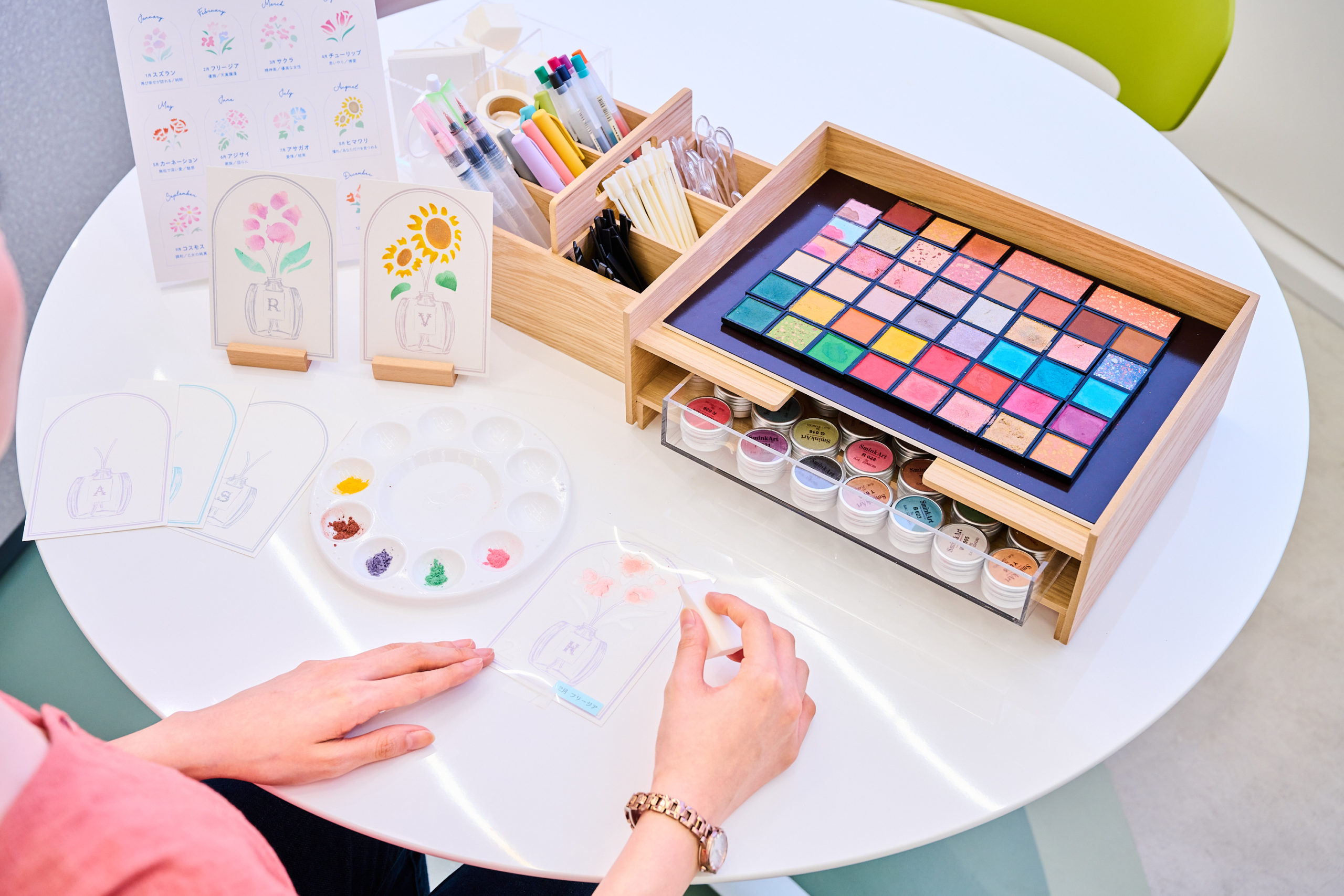 ‡DUpcycled Hand Fan Art